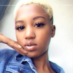 Meet your Posher, Lala